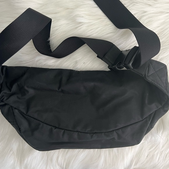 Supreme Unisex Street Style Collaboration Crossbody Bag Logo - Picture 3 of 4